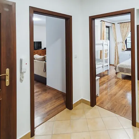 Апартаменты Vila Helena - Apartman Helena 3 Ружомберок